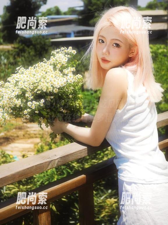 妹子私藏15吃瓜网官网app，让你在线看更多精彩瓜