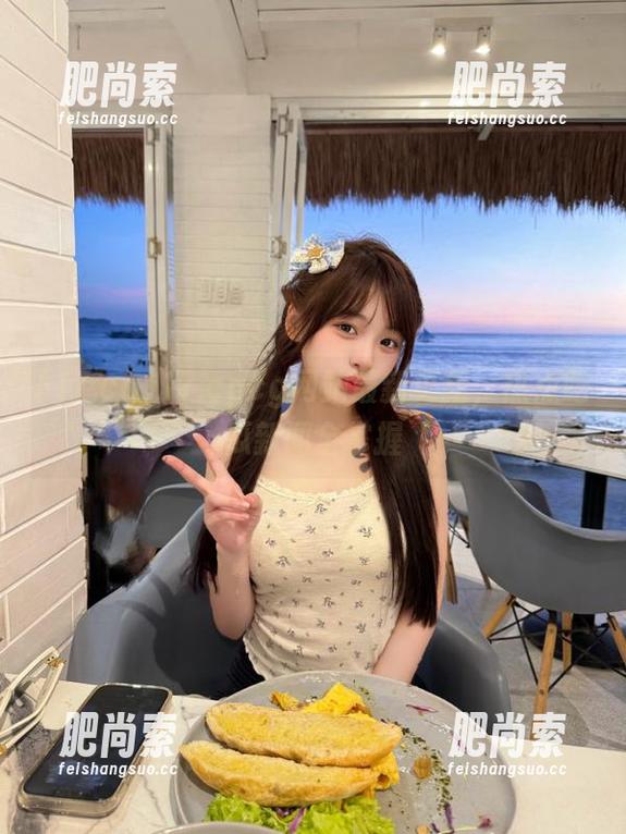 17.cgcg网站最新更新，热点吃瓜新闻全掌握