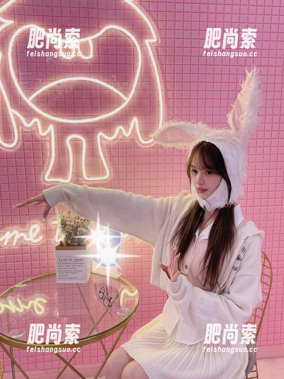www.52cg.com免费ios版开启，和你一起来吃瓜享乐趣！