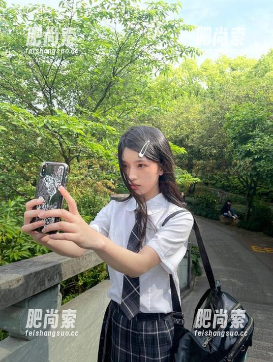 五一吃瓜网 五一吃瓜网APP官网入口带你嗨翻假期,瓜事不断更新!