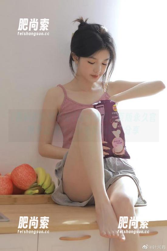 黑料吃瓜网页版永久官网更新推送，少女吃瓜日常分享